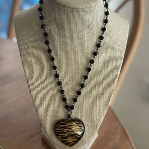 Elegant Black bead and Gold Tiger  Heart Necklace